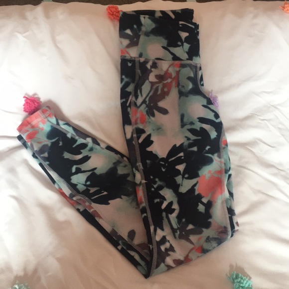 Old navy workout leggings - Picture 1 of 4